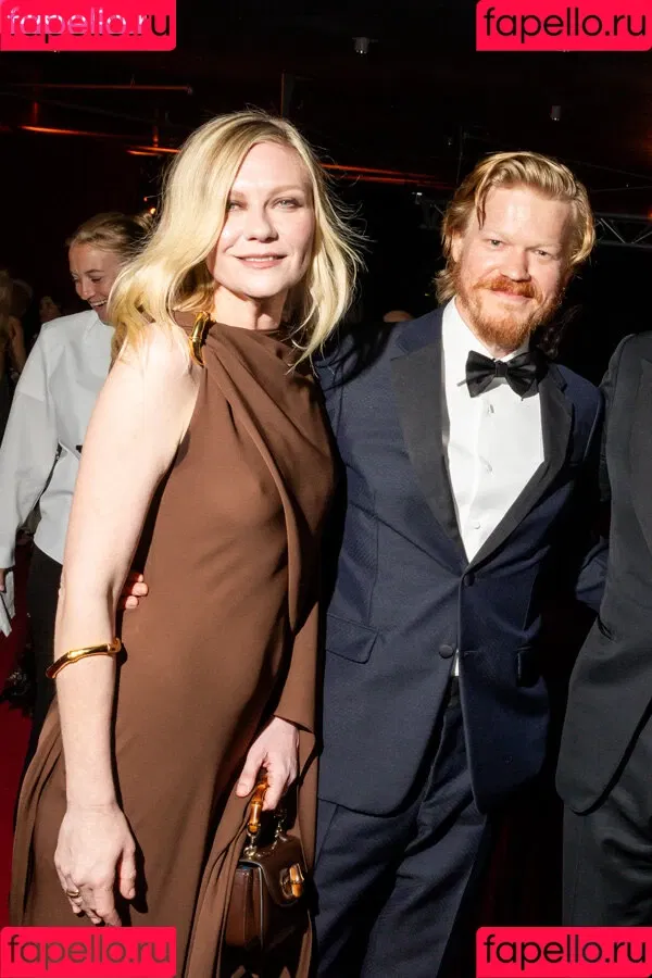 Kirsten Dunst / kirstendunst Onlyfans Photo Gallery 