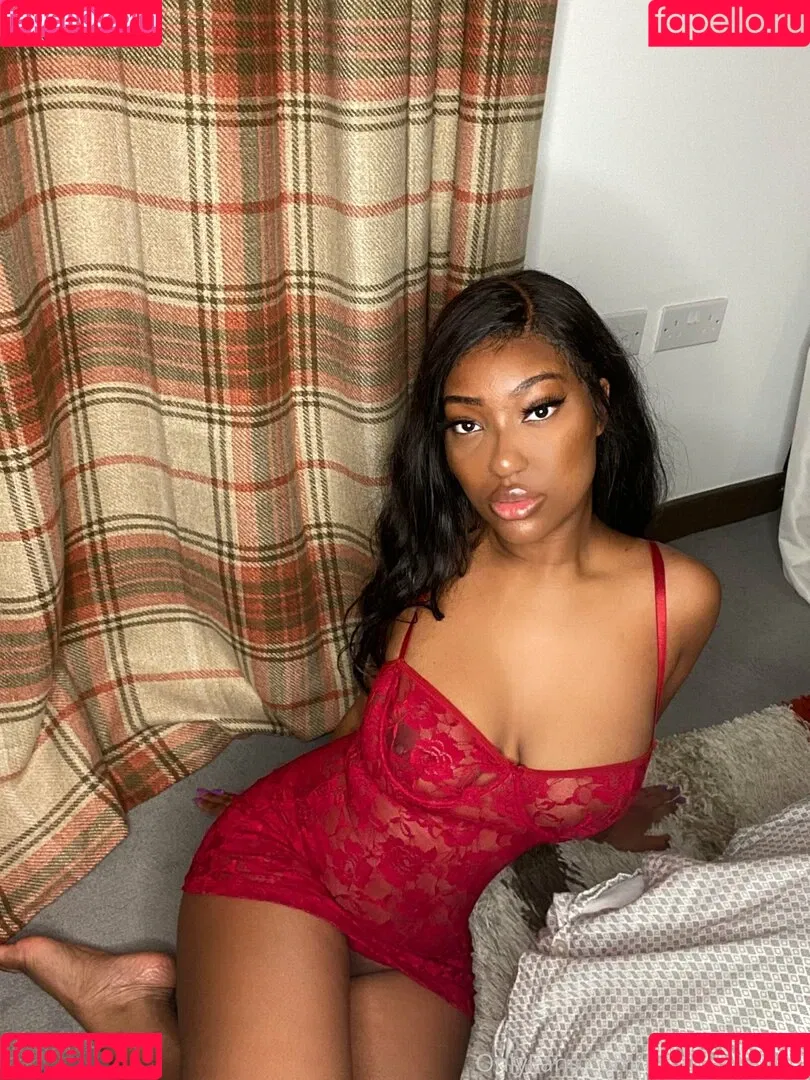 freakyfaie / freakyforeign2 Onlyfans Photo Gallery 
