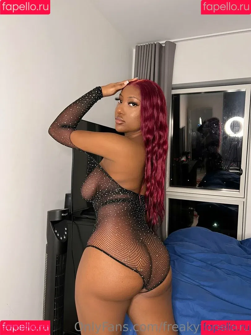 freakyfaie / freakyforeign2 Onlyfans Photo Gallery 