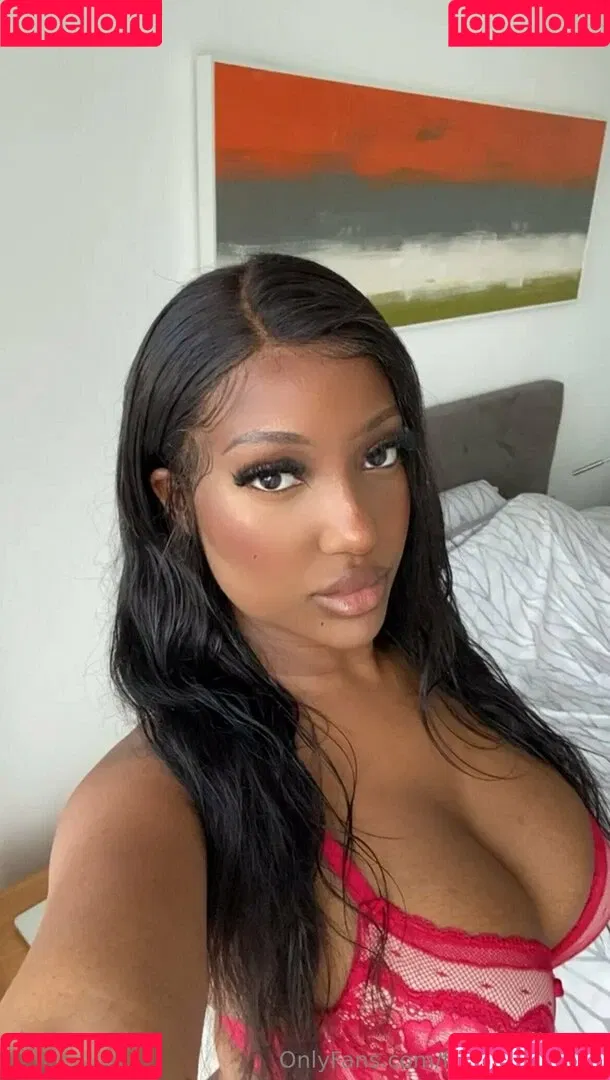freakyfaie / freakyforeign2 Onlyfans Photo Gallery 