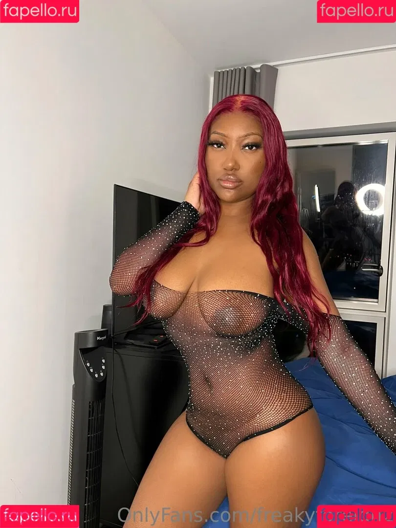 freakyfaie / freakyforeign2 Onlyfans Photo Gallery 