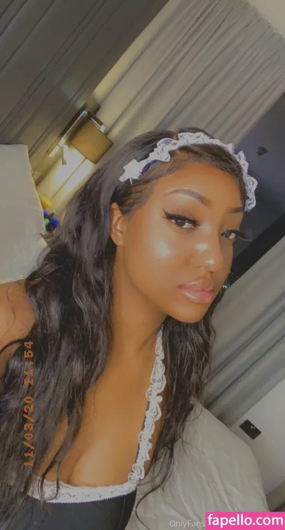 freakyfaie / freakyforeign2 Onlyfans Photo Gallery 