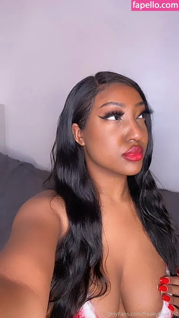 freakyfaie / freakyforeign2 Onlyfans Photo Gallery 