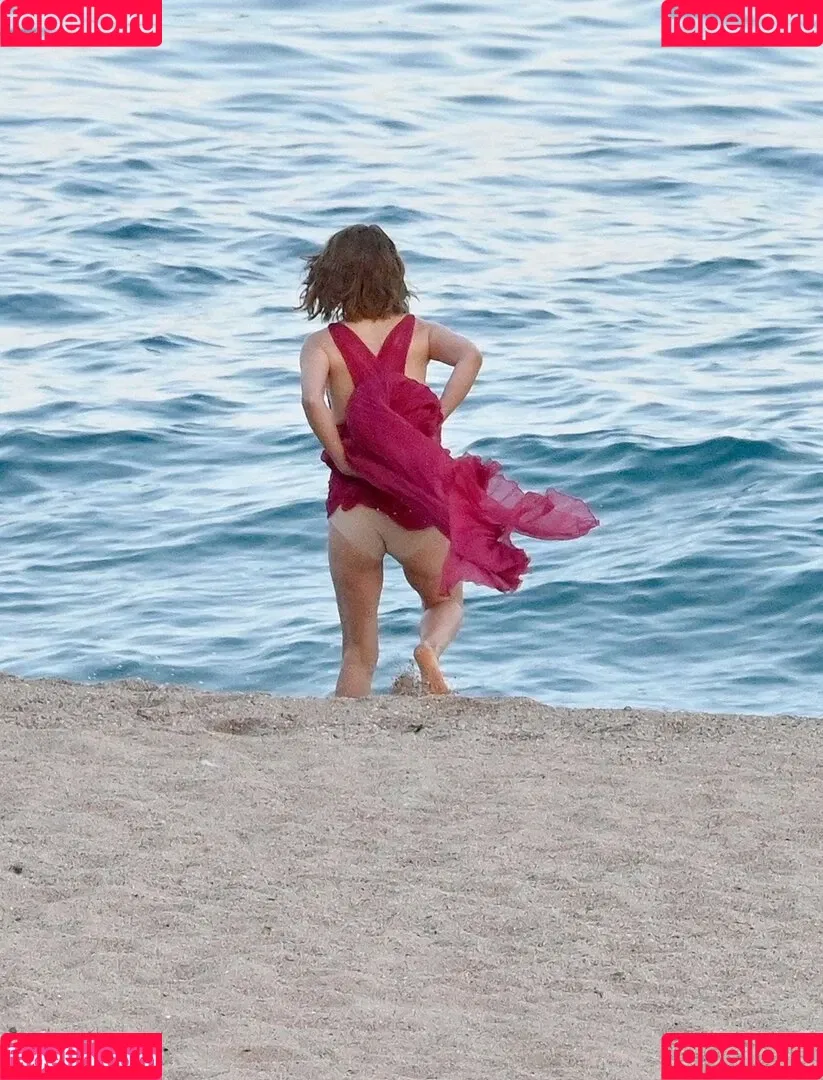 Natalie Portman / natalieportman Onlyfans Photo Gallery 