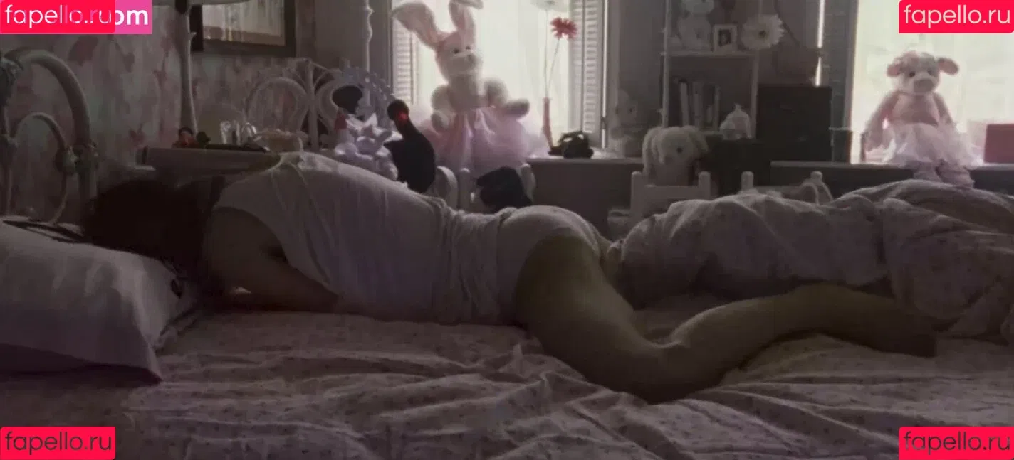 Natalie Portman / natalieportman Onlyfans Photo Gallery 