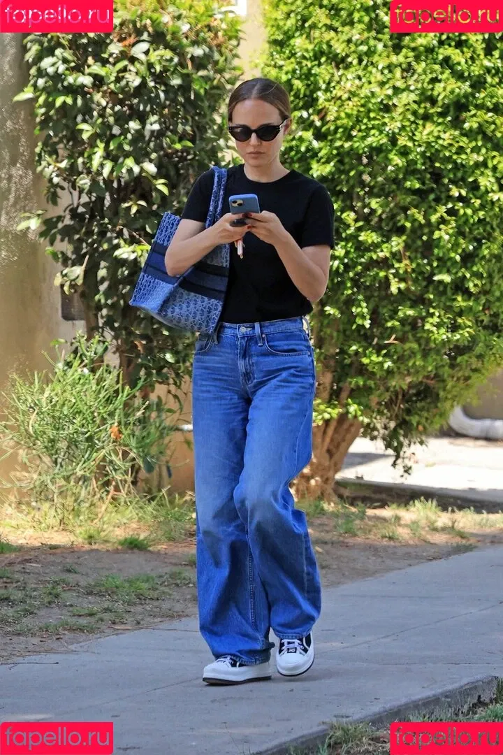 Natalie Portman / natalieportman Onlyfans Photo Gallery 