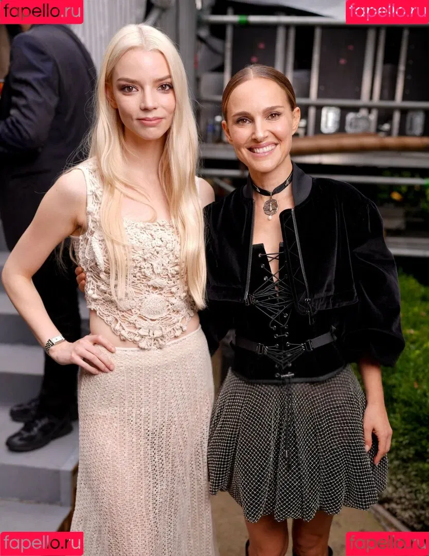 Natalie Portman / natalieportman Onlyfans Photo Gallery 