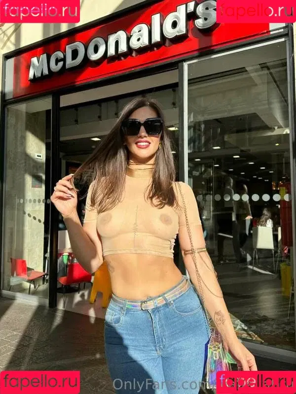 isabella.bru / isabellabru Onlyfans Photo Gallery 