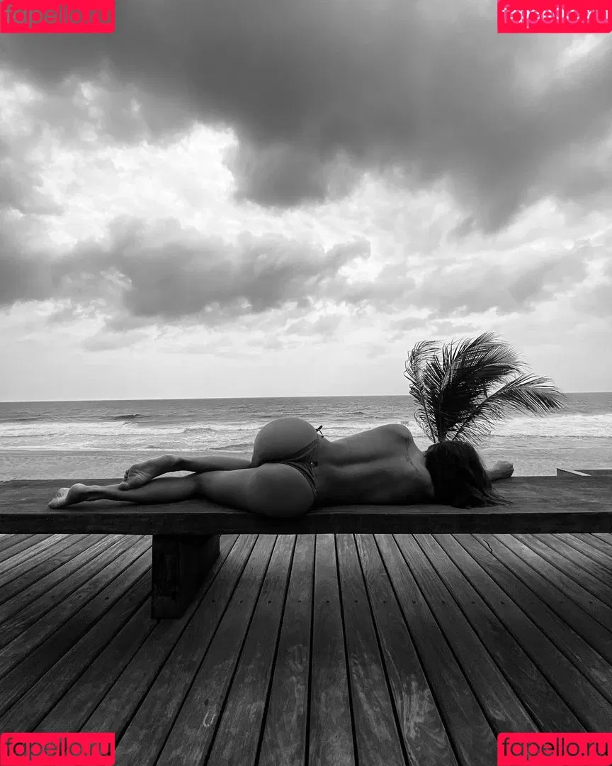 Deborah Secco / dedesecco Onlyfans Photo Gallery 