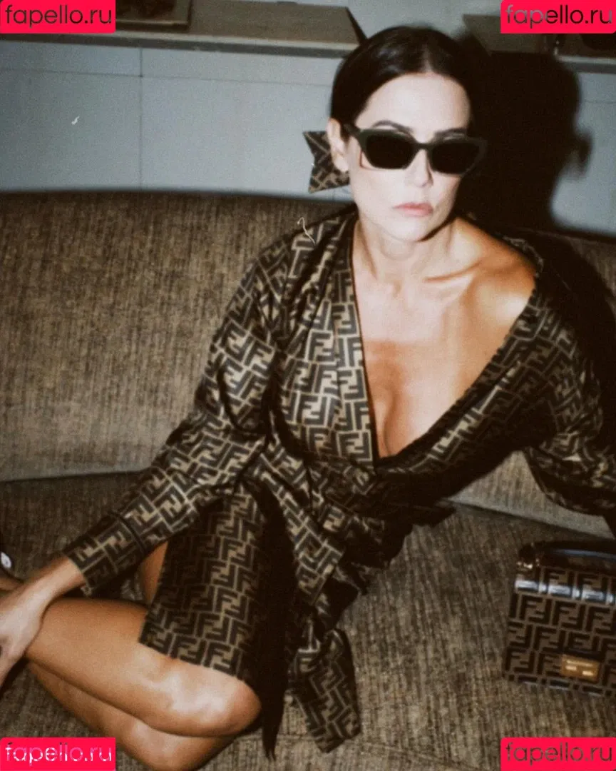 Deborah Secco / dedesecco Onlyfans Photo Gallery 