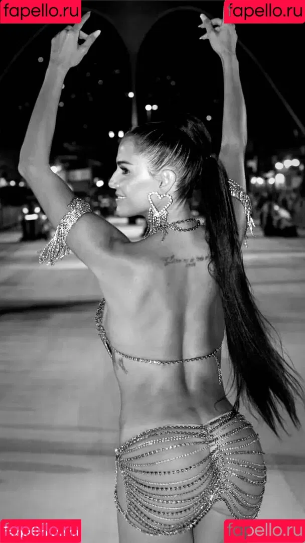 Deborah Secco / dedesecco Onlyfans Photo Gallery 