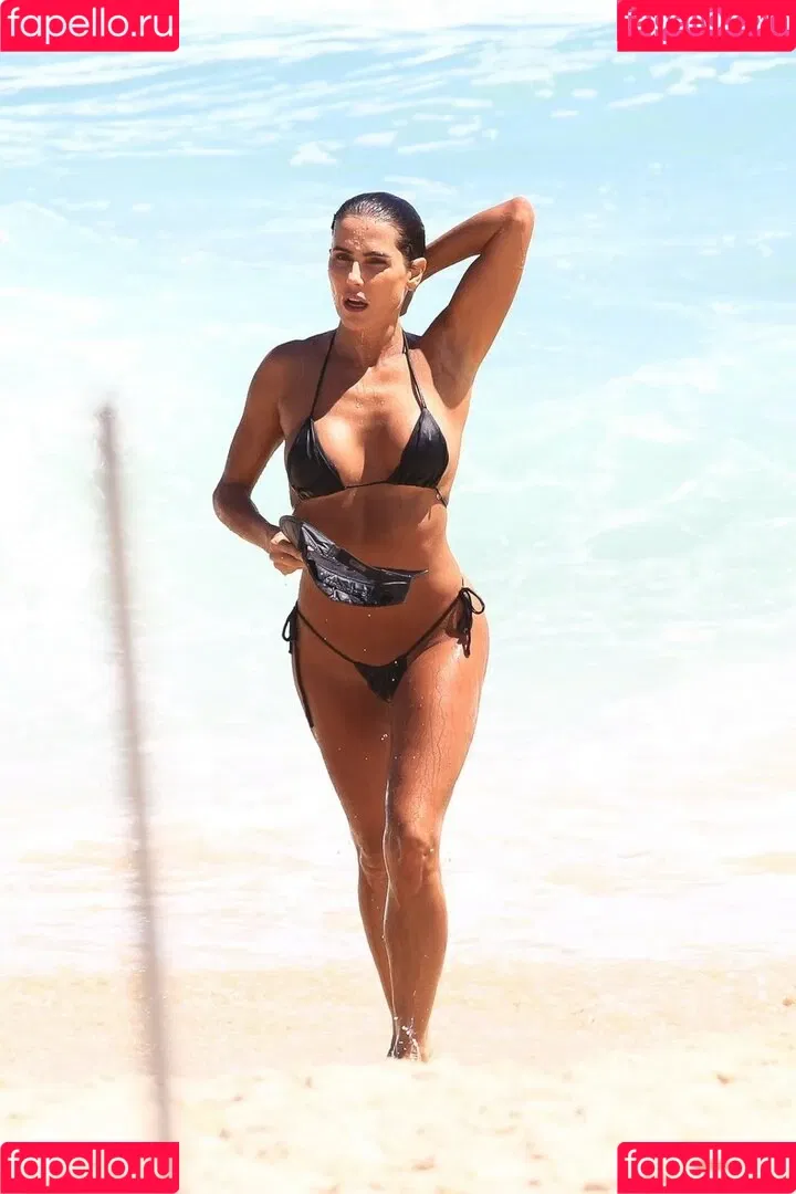 Deborah Secco / dedesecco Onlyfans Photo Gallery 