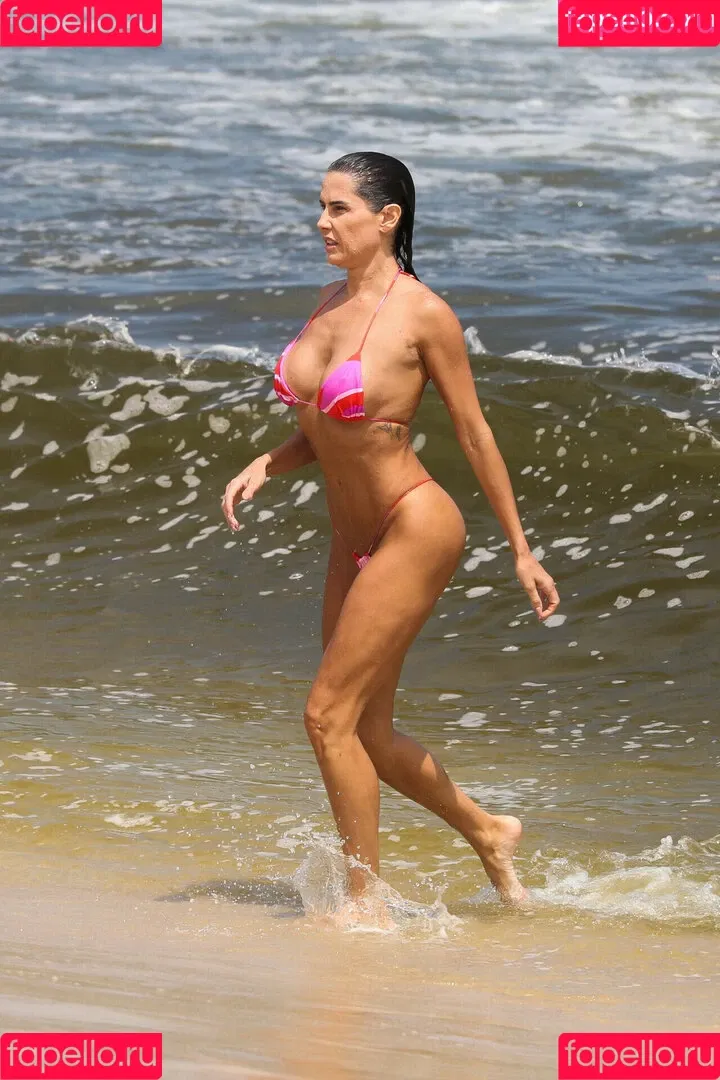 Deborah Secco / dedesecco Onlyfans Photo Gallery 