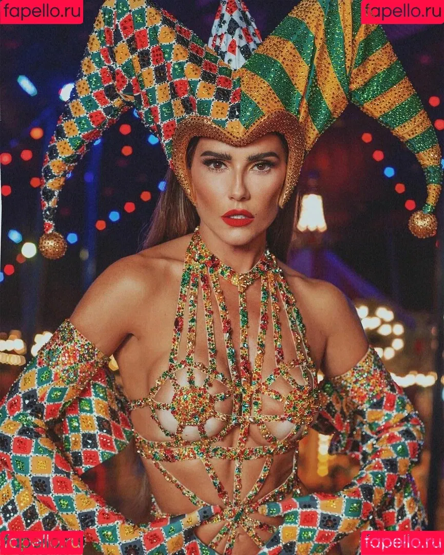 Deborah Secco / dedesecco Onlyfans Photo Gallery 