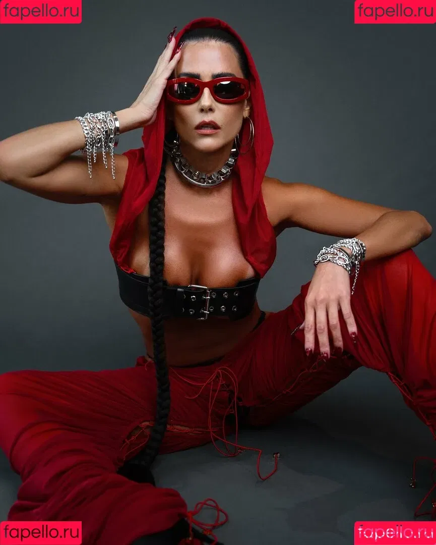 Deborah Secco / dedesecco Onlyfans Photo Gallery 