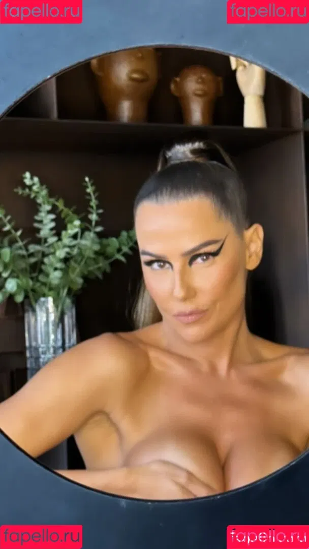 Deborah Secco / dedesecco Onlyfans Photo Gallery 