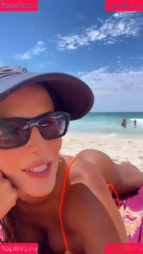Deborah Secco / dedesecco Onlyfans Photo Gallery 
