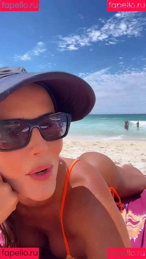 Deborah Secco / dedesecco Onlyfans Photo Gallery 