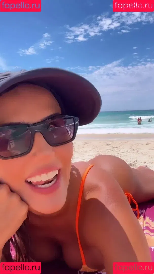 Deborah Secco / dedesecco Onlyfans Photo Gallery 