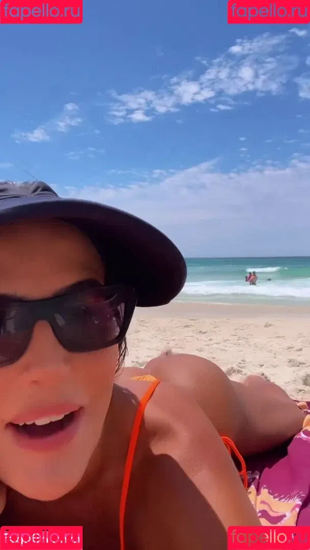 Deborah Secco / dedesecco Onlyfans Photo Gallery 