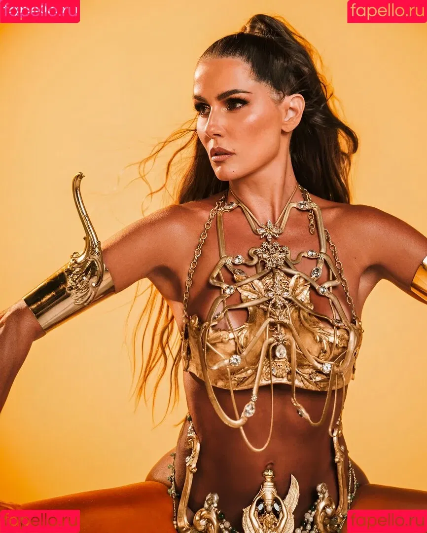Deborah Secco / dedesecco Onlyfans Photo Gallery 