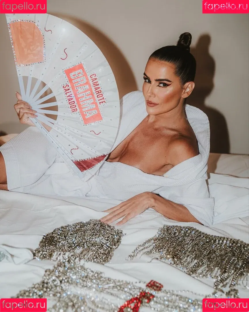 Deborah Secco / dedesecco Onlyfans Photo Gallery 