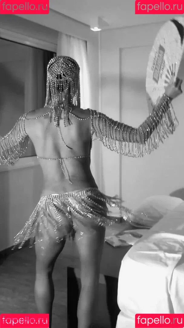 Deborah Secco / dedesecco Onlyfans Photo Gallery 