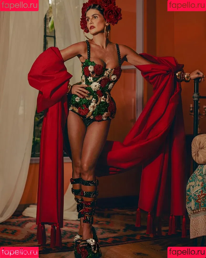 Deborah Secco / dedesecco Onlyfans Photo Gallery 