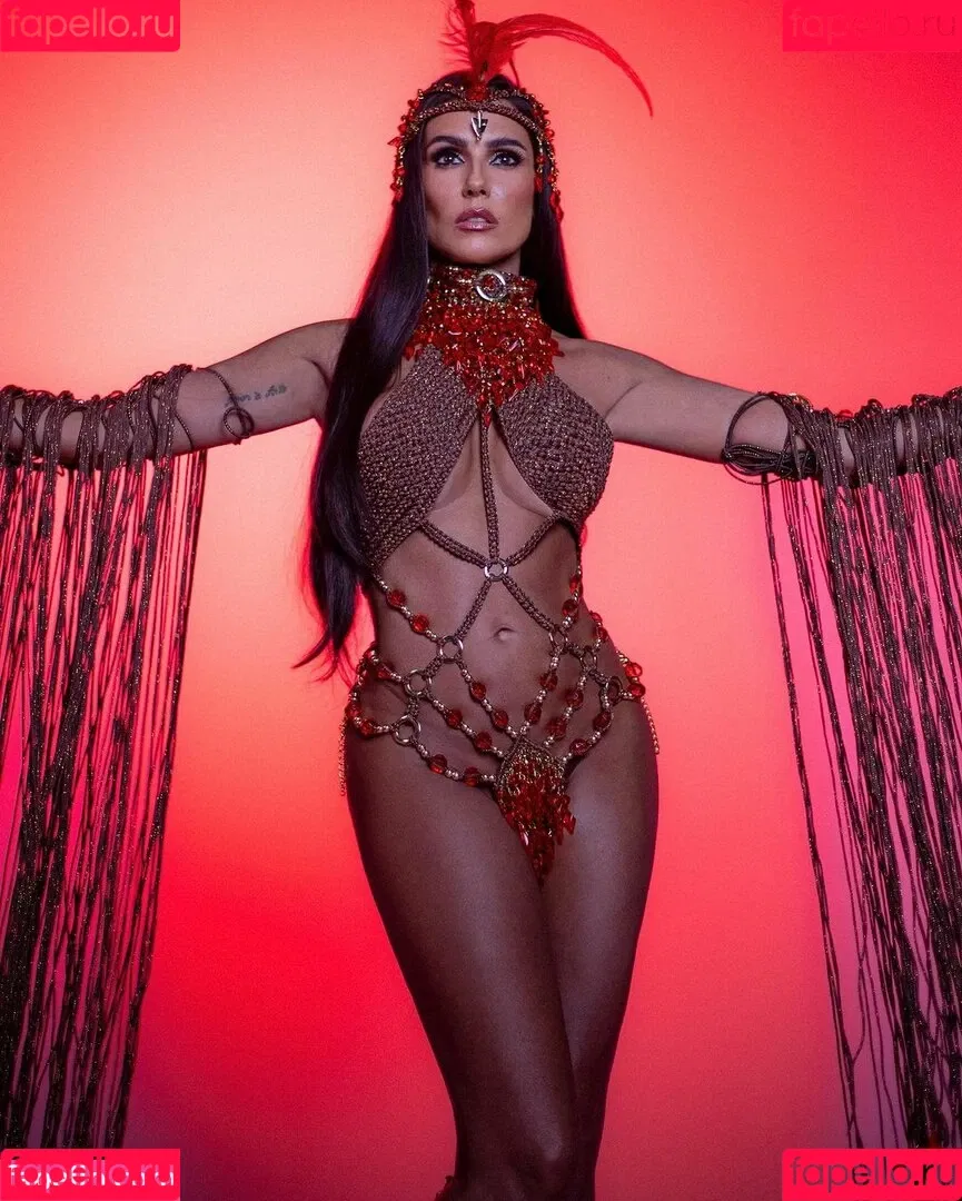 Deborah Secco / dedesecco Onlyfans Photo Gallery 