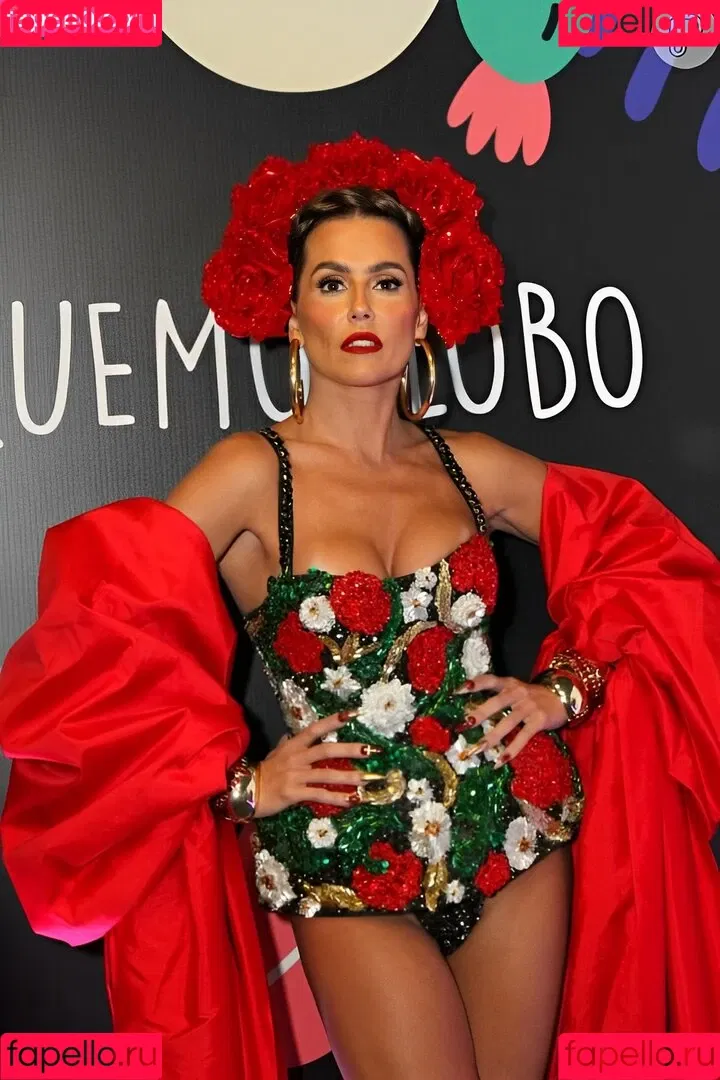 Deborah Secco / dedesecco Onlyfans Photo Gallery 