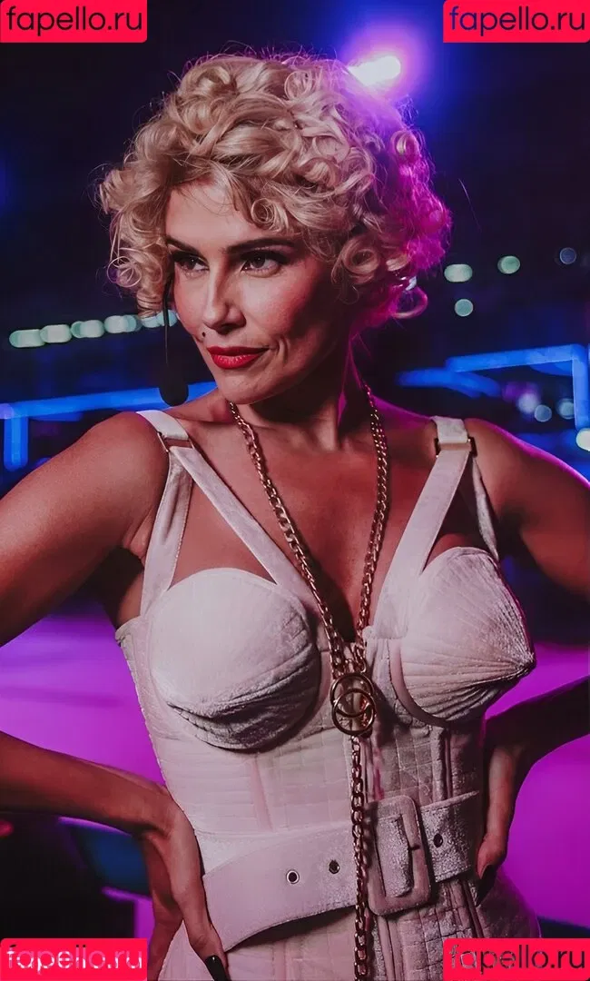 Deborah Secco / dedesecco Onlyfans Photo Gallery 