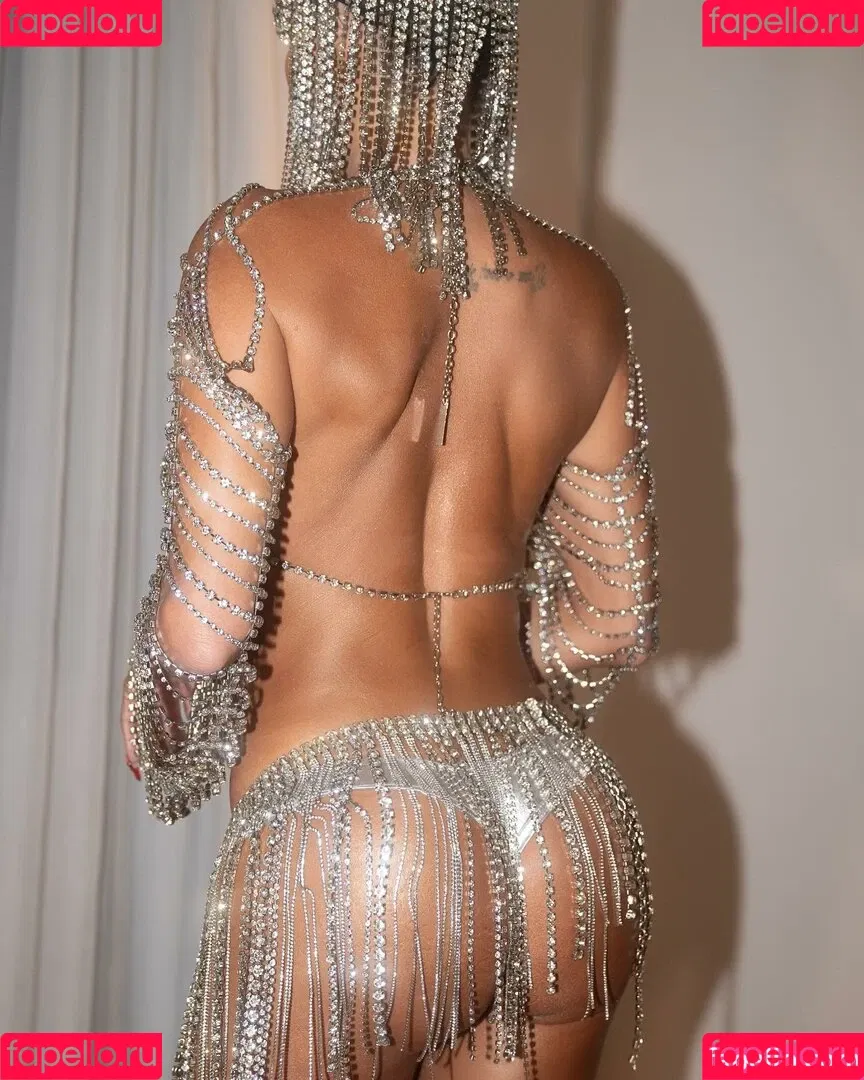 Deborah Secco / dedesecco Onlyfans Photo Gallery 