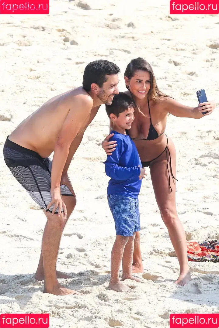 Deborah Secco / dedesecco Onlyfans Photo Gallery 