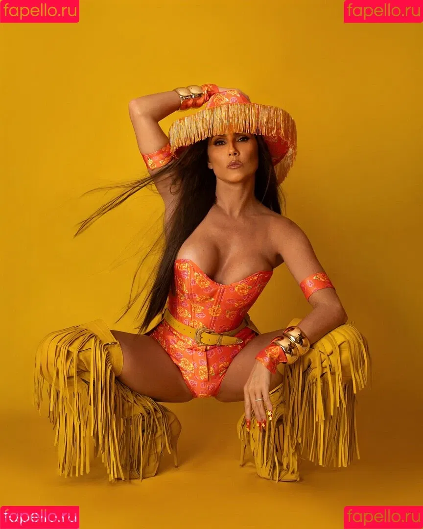 Deborah Secco / dedesecco Onlyfans Photo Gallery 