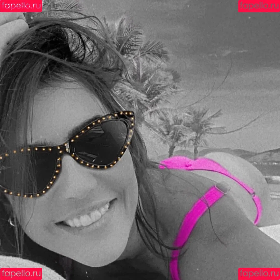 Deborah Secco / dedesecco Onlyfans Photo Gallery 