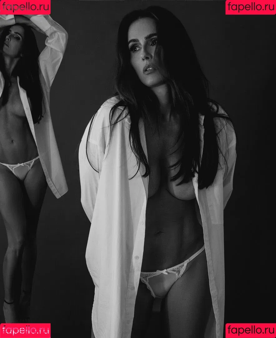 Deborah Secco / dedesecco Onlyfans Photo Gallery 