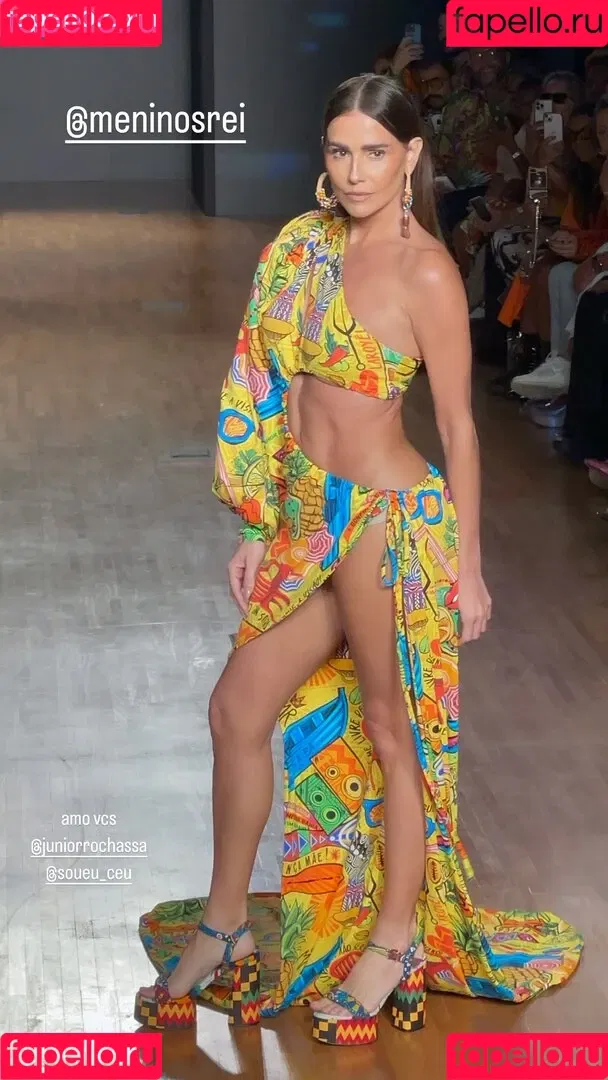 Deborah Secco / dedesecco Onlyfans Photo Gallery 