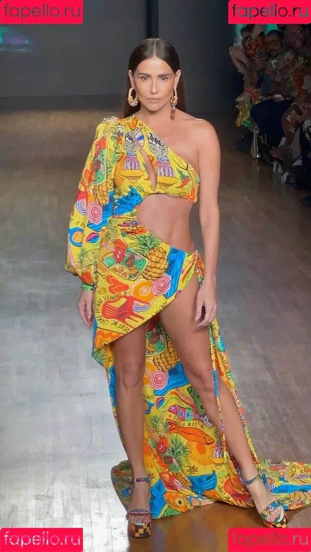 Deborah Secco / dedesecco Onlyfans Photo Gallery 