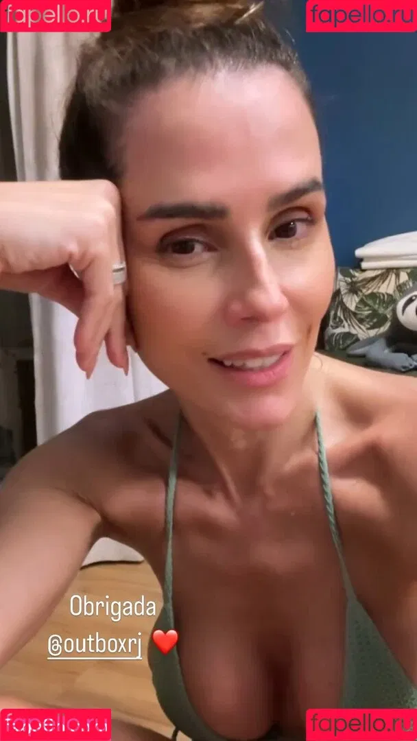 Deborah Secco / dedesecco Onlyfans Photo Gallery 