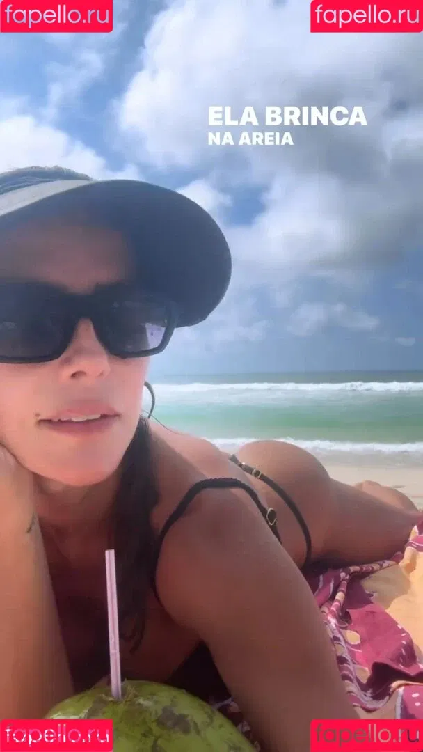 Deborah Secco / dedesecco Onlyfans Photo Gallery 