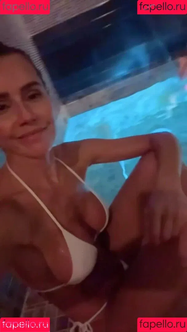 Deborah Secco / dedesecco Onlyfans Photo Gallery 
