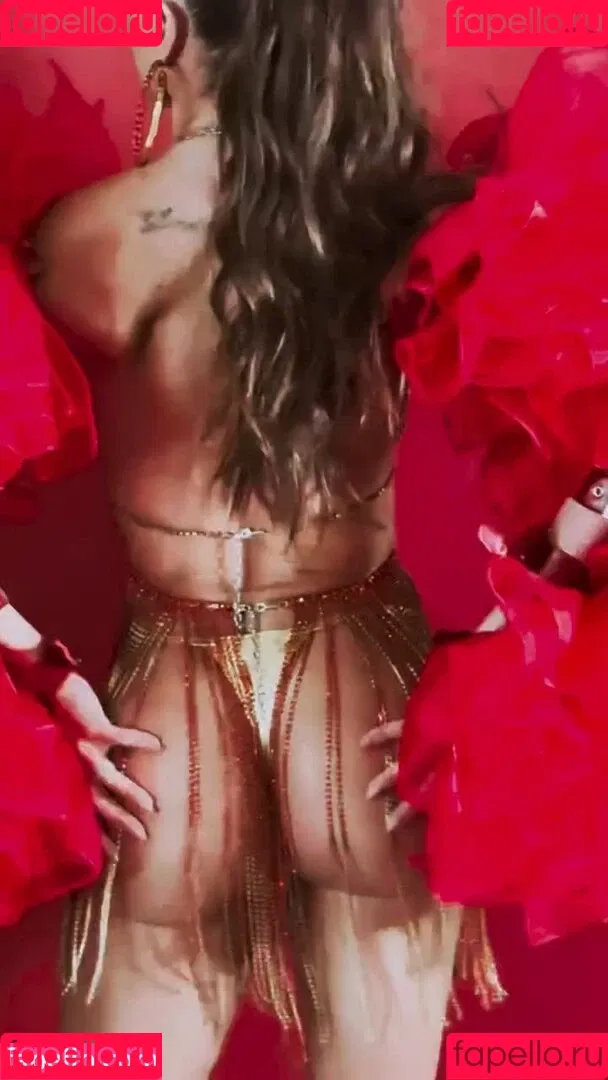 Deborah Secco / dedesecco Onlyfans Photo Gallery 