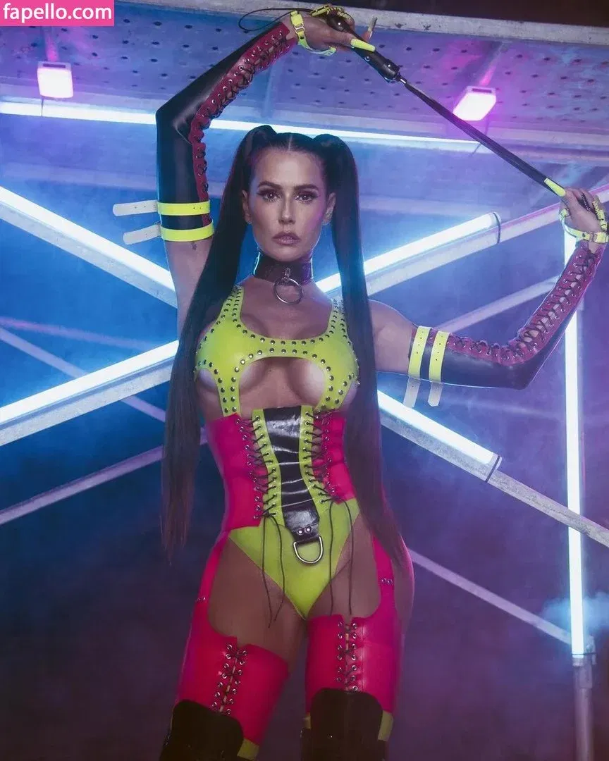 Deborah Secco / dedesecco Onlyfans Photo Gallery 