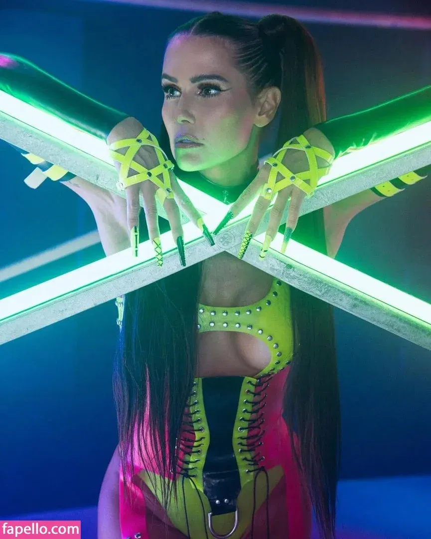 Deborah Secco / dedesecco Onlyfans Photo Gallery 