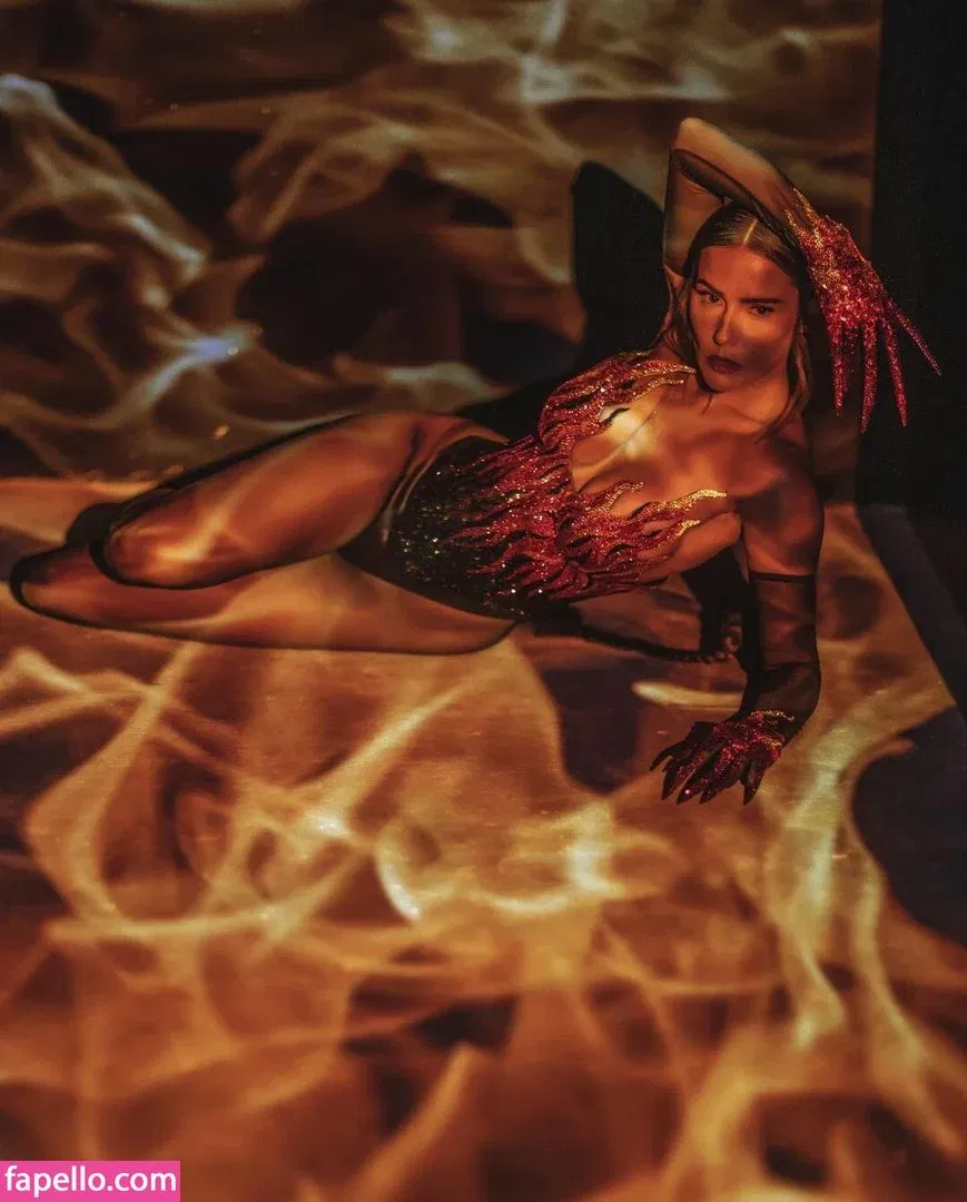 Deborah Secco / dedesecco Onlyfans Photo Gallery 