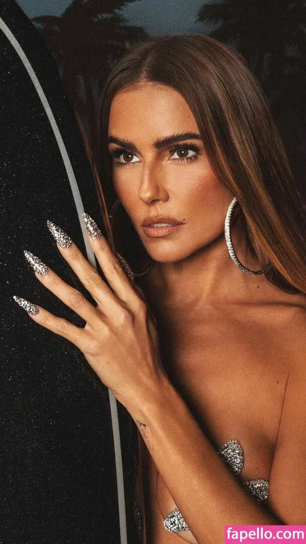 Deborah Secco / dedesecco Onlyfans Photo Gallery 