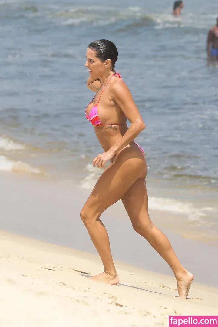 Deborah Secco / dedesecco Onlyfans Photo Gallery 