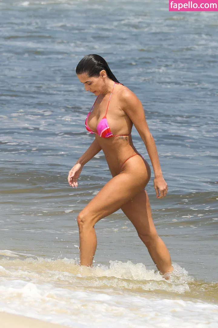 Deborah Secco / dedesecco Onlyfans Photo Gallery 