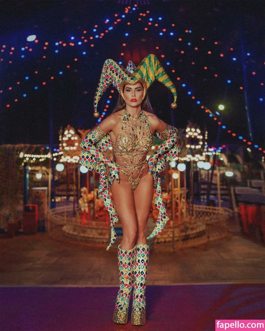 Deborah Secco / dedesecco Onlyfans Photo Gallery 