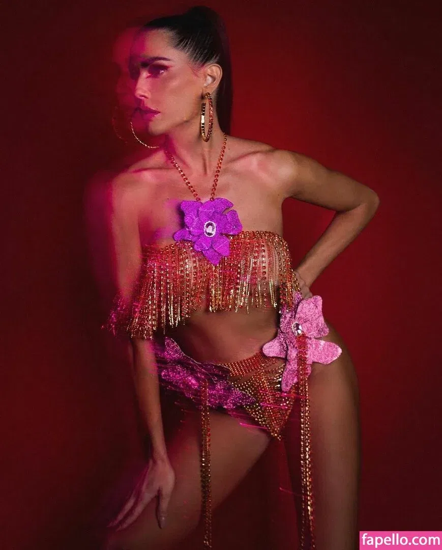 Deborah Secco / dedesecco Onlyfans Photo Gallery 